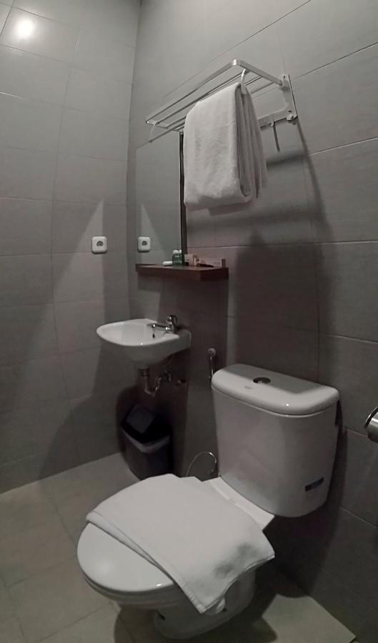 Front One Cabin Malioboro Jogja Yogyakarta Eksteriør bilde